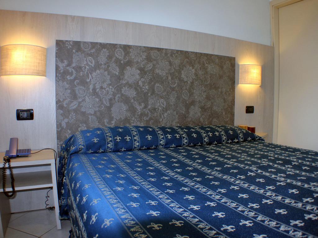 Hotel Europa Park Lido di Spina Luaran gambar