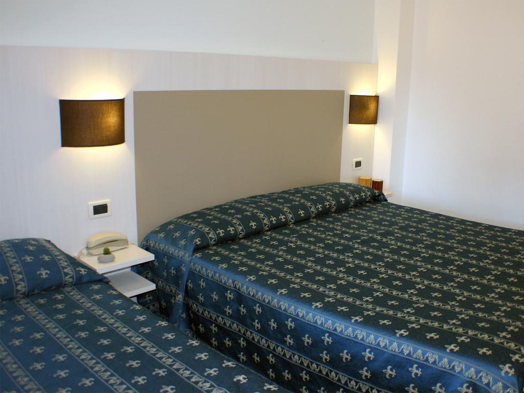 Hotel Europa Park Lido di Spina Luaran gambar