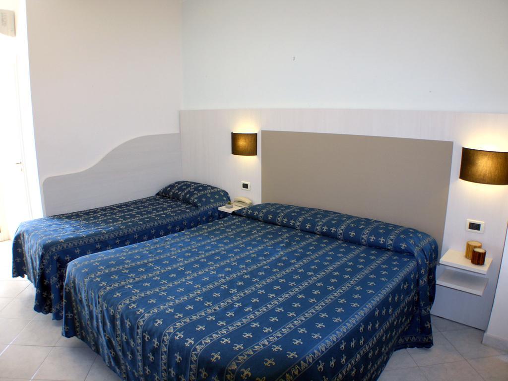 Hotel Europa Park Lido di Spina Luaran gambar