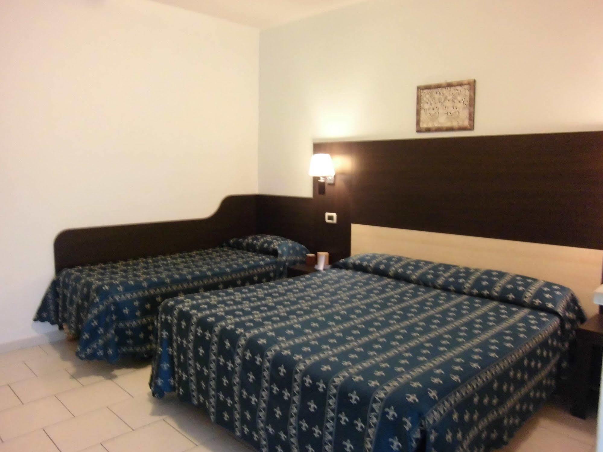 Hotel Europa Park Lido di Spina Luaran gambar